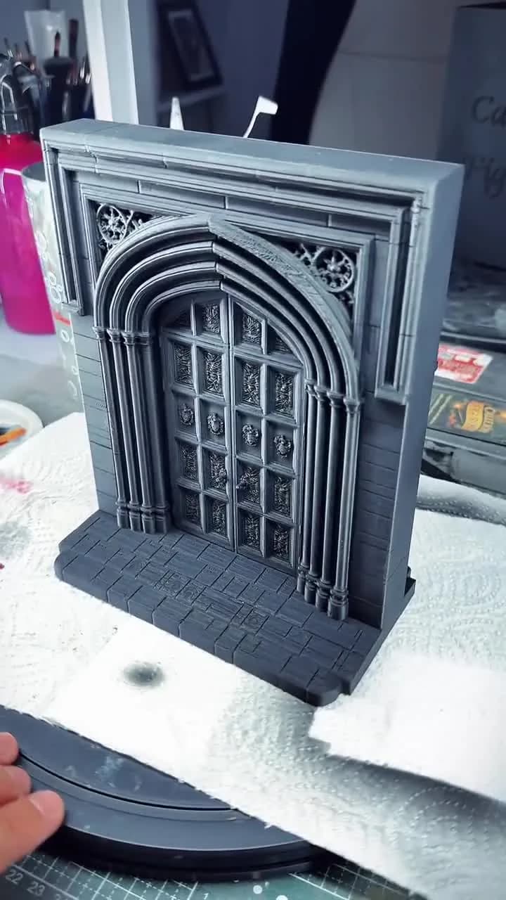 Puerta del Gran Comedor del Castillo Mágico — Así pintamos la puerta del Gran Comedor de Hogwarts, paso a paso