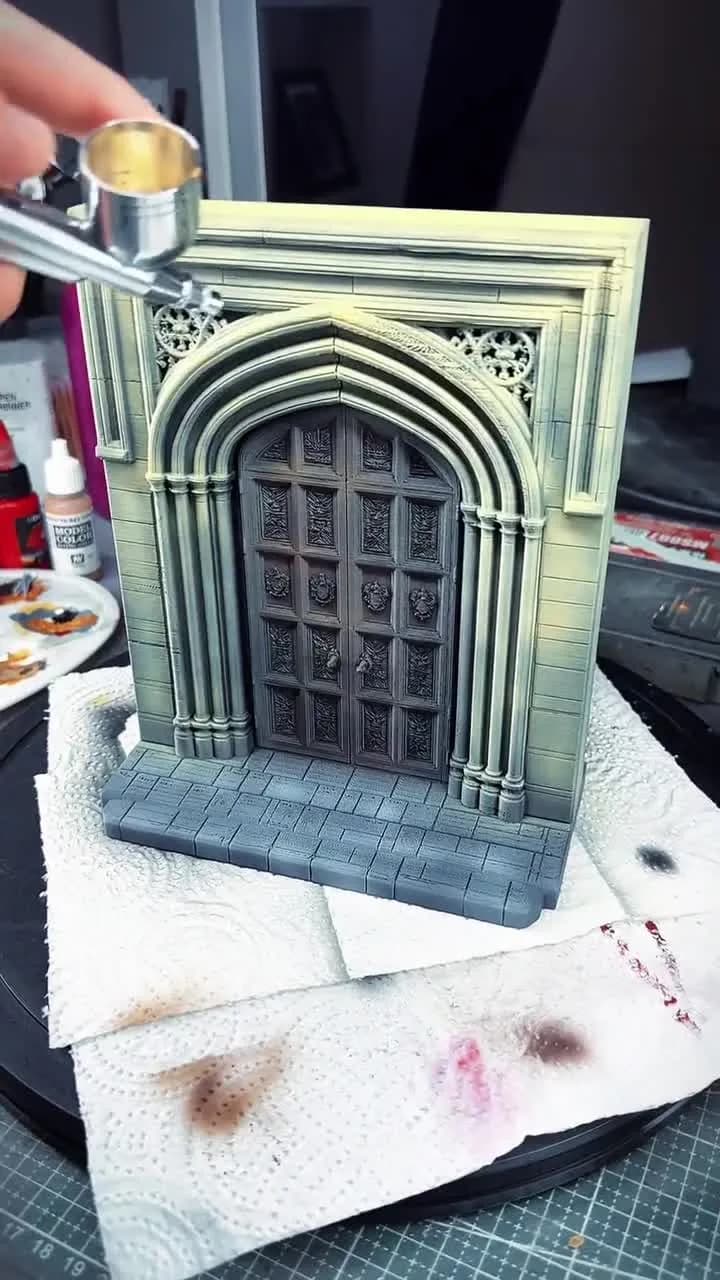 Puerta del Gran Comedor del Castillo Mágico — Así pintamos la puerta del Gran Comedor de Hogwarts, paso a paso