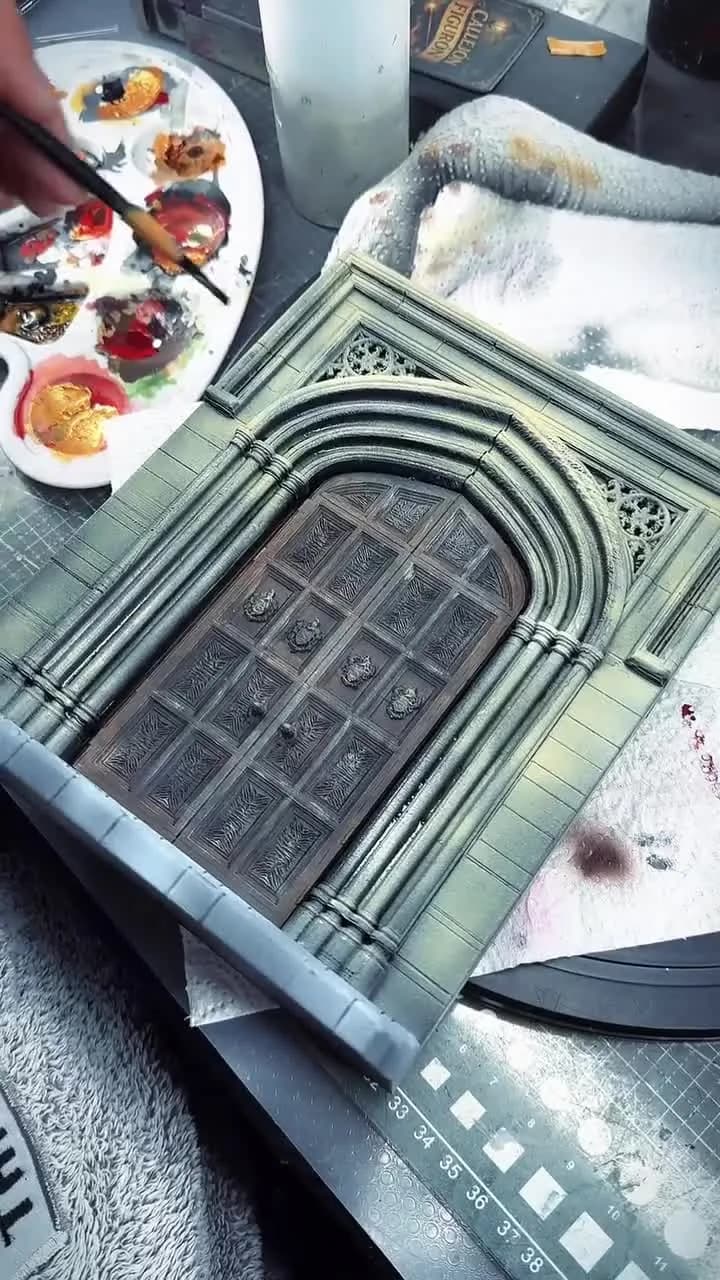 Puerta del Gran Comedor del Castillo Mágico — Así pintamos la puerta del Gran Comedor de Hogwarts, paso a paso