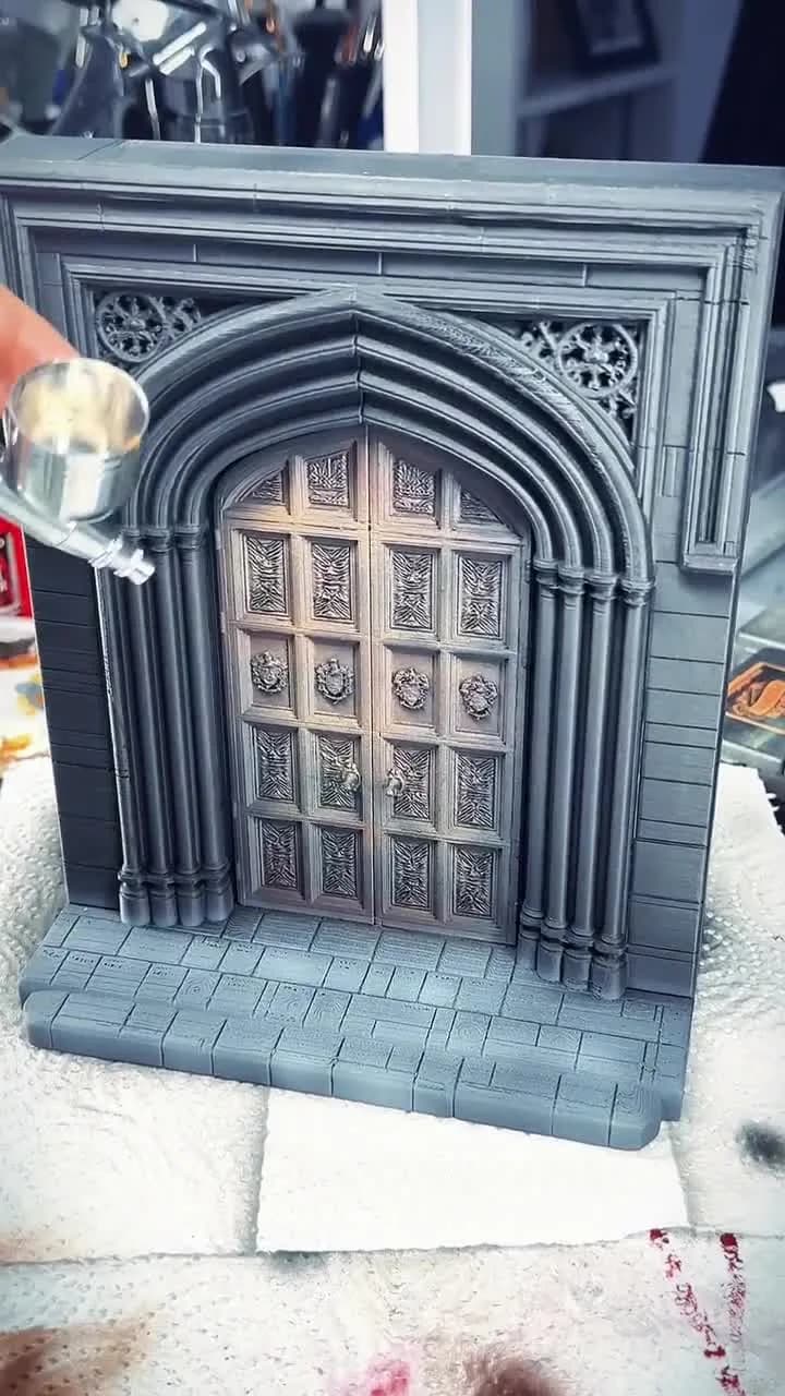 Puerta del Gran Comedor del Castillo Mágico — Así pintamos la puerta del Gran Comedor de Hogwarts, paso a paso
