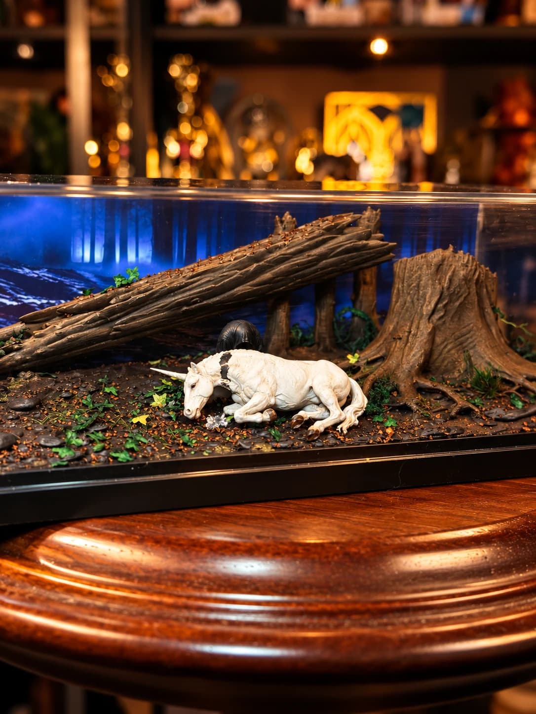 Diorama del Unicornio y el Mago Oscuro